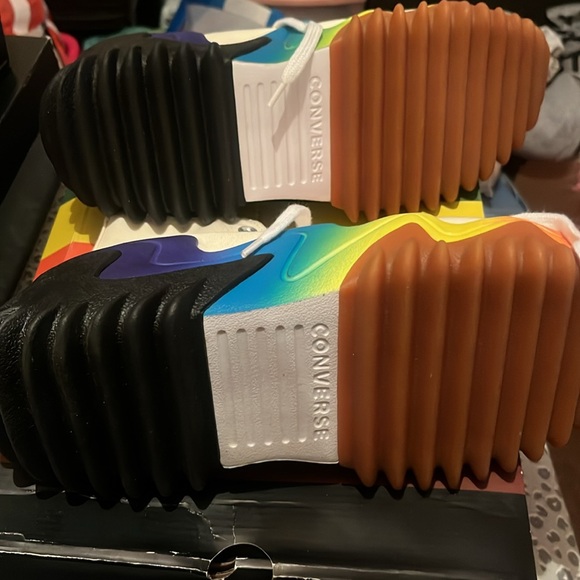 Converse Run Star Motion CX Platform Pride LGBT Rainbow

🌈 #pride #lgbtq - Picture 11 of 11